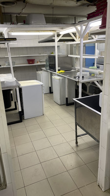 Сдам склад 214,2 м2, Новолитовская ул, 37БкА, Санкт-Петербург г