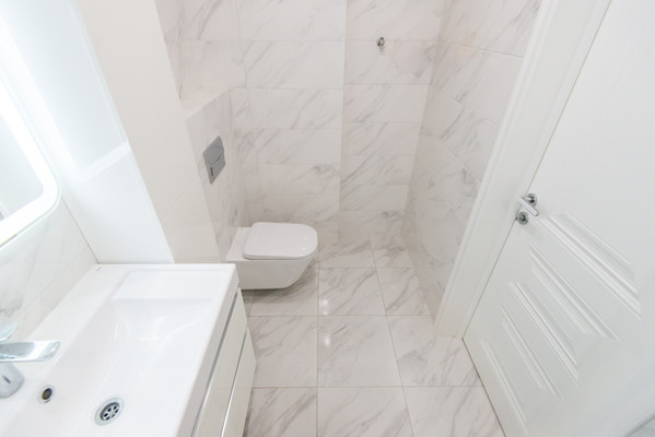 Продам трехкомнатную (3-комн.) квартиру, Береговая ул, 73, Ростов-на-Дону г