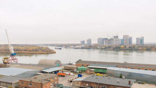 Продам трехкомнатную (3-комн.) квартиру, Береговая ул, 73, Ростов-на-Дону г