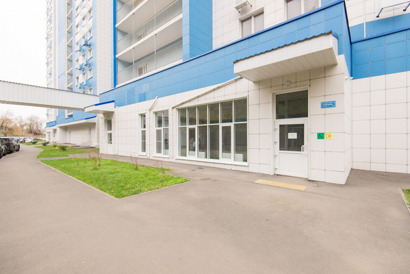 Продам трехкомнатную (3-комн.) квартиру, Береговая ул, 73, Ростов-на-Дону г