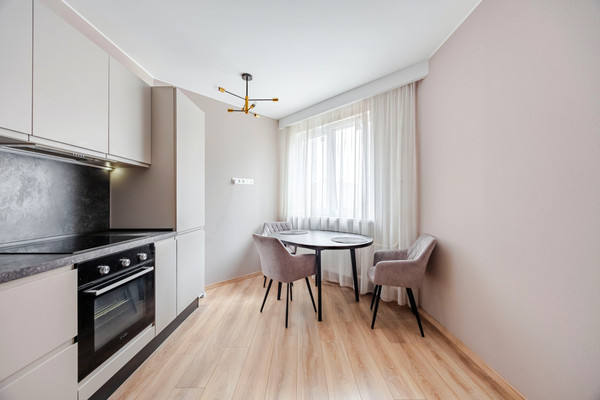 Продам однокомнатную (1-комн.) квартиру, Заозёрная ул, 3к3, Санкт-Петербург г