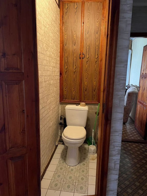 Продам двухкомнатную (2-комн.) квартиру, Тренева ул, 17, Симферополь г