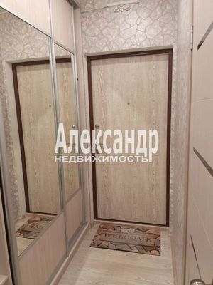 Продам двухкомнатную (2-комн.) квартиру, Шувалова ул, 19к1, Мурино п