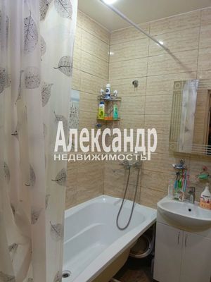 Продам двухкомнатную (2-комн.) квартиру, Шувалова ул, 19к1, Мурино п