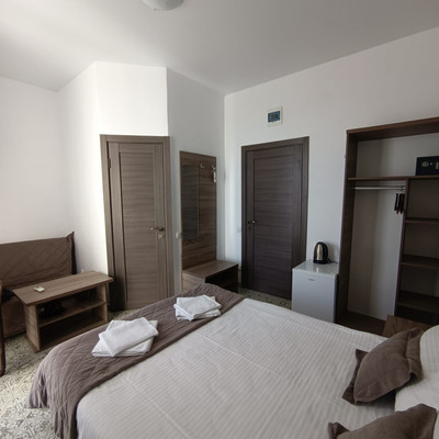 Продам однокомнатную (1-комн.) квартиру, Гагариной ул, 25/353, Утес п