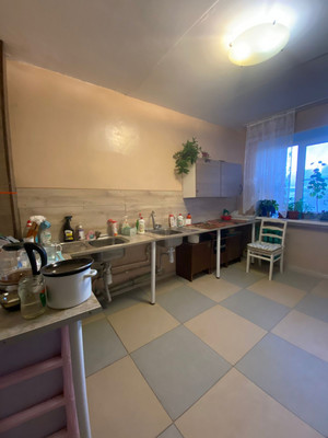 Продам комнату в 12-комн. квартире, Светлановский пр-кт, 58к3, Санкт-Петербург г