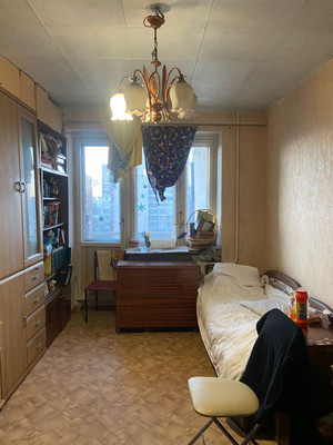 Продам комнату в 12-комн. квартире, Светлановский пр-кт, 58к3, Санкт-Петербург г