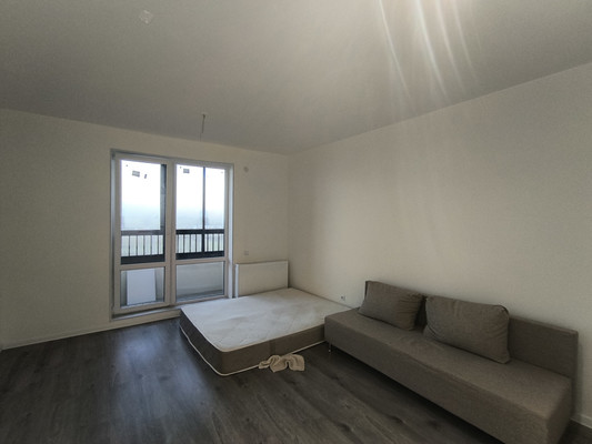 Сдам однокомнатную (1-комн.) квартиру, Первых ул, 4к7, Новосаратовка д