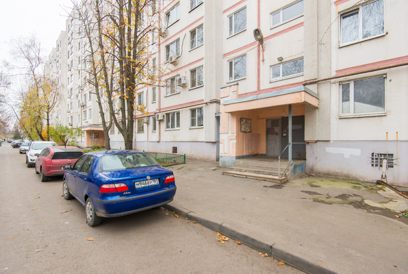 Продам трехкомнатную (3-комн.) квартиру, Туполева ул, 15, Ростов-на-Дону г