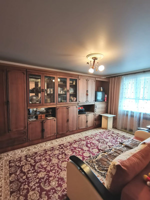 Продам многокомнатную квартиру, Фестивальный б-р, 7А, Воронеж г