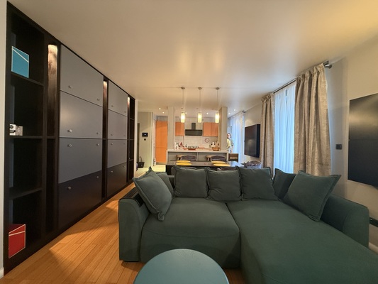 Продам двухкомнатную (2-комн.) квартиру, Смоленская ул, 7, Москва г