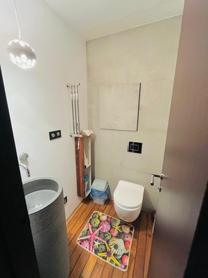 Продам двухкомнатную (2-комн.) квартиру, Смоленская ул, 7, Москва г