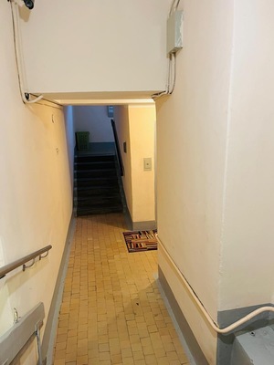 Продам двухкомнатную (2-комн.) квартиру, Смоленская ул, 7, Москва г