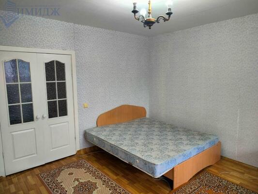 Сдам однокомнатную (1-комн.) квартиру, Семафорная ул, 17Г, Красноярск г