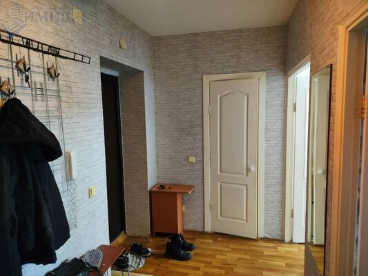 Сдам однокомнатную (1-комн.) квартиру, Семафорная ул, 17Г, Красноярск г