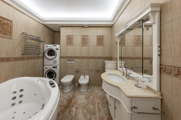 Продам трехкомнатную (3-комн.) квартиру, Кастанаевская ул, 24, Москва г