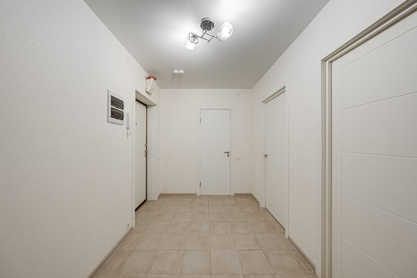 Продам однокомнатную (1-комн.) квартиру, Западный квартал (Купелинка мкр) ул, 5к2, Сапроново д