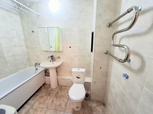 Продам однокомнатную (1-комн.) квартиру, Воровского ул, 69, Батайск г