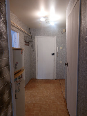 Продам однокомнатную (1-комн.) квартиру, Генерала Кныша ул, 12к1, Гатчина г