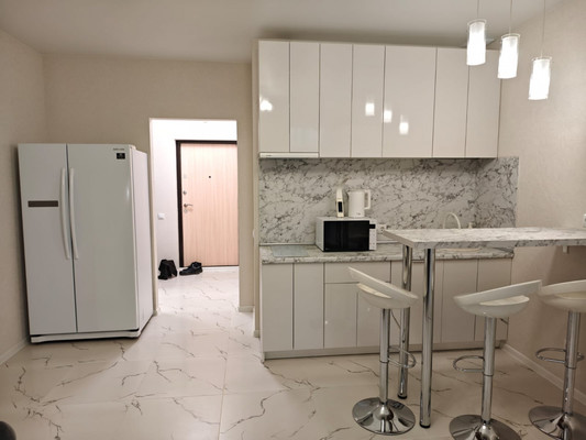 Продам однокомнатную (1-комн.) квартиру, Школьная ул, 17, Шушары п