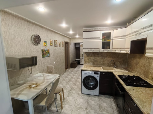 Продам двухкомнатную (2-комн.) квартиру, Полетаева ул, 37, Туапсе г