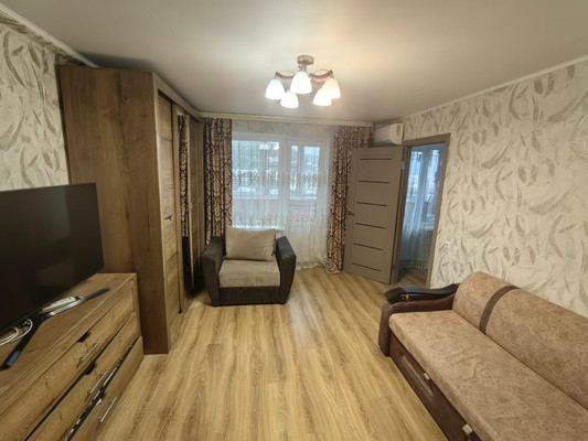 Продам двухкомнатную (2-комн.) квартиру, Полетаева ул, 37, Туапсе г