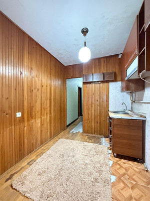 Продам трехкомнатную (3-комн.) квартиру, Ватутина ул, 32, Нальчик г