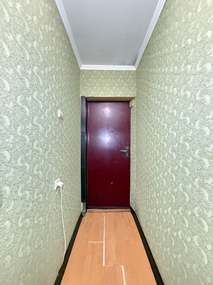 Продам трехкомнатную (3-комн.) квартиру, Ватутина ул, 32, Нальчик г