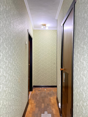 Продам трехкомнатную (3-комн.) квартиру, Ватутина ул, 32, Нальчик г