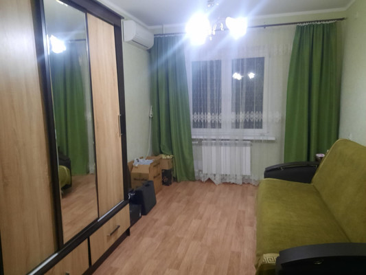 Продам двухкомнатную (2-комн.) квартиру, Авиаторов пр-кт, 6, Армавир г