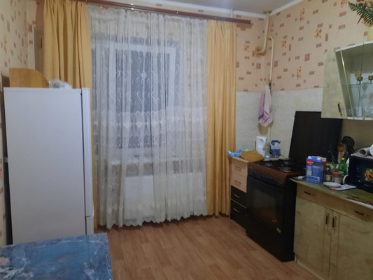 Продам двухкомнатную (2-комн.) квартиру, Авиаторов пр-кт, 6, Армавир г