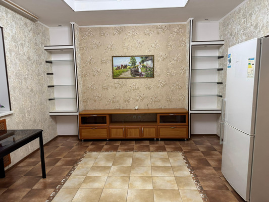 Продам трехкомнатную (3-комн.) квартиру, Садовая ул, 62, Анапа г