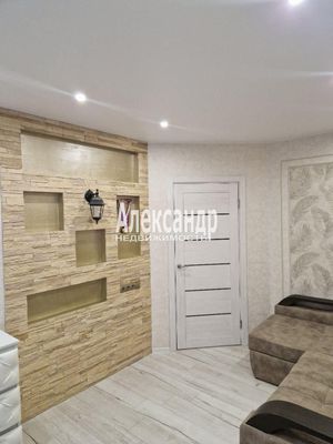 Продам однокомнатную (1-комн.) квартиру, Заречная ул, 33, Парголово п