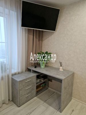 Продам однокомнатную (1-комн.) квартиру, Заречная ул, 33, Парголово п