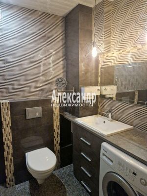 Продам однокомнатную (1-комн.) квартиру, Заречная ул, 33, Парголово п