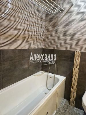 Продам однокомнатную (1-комн.) квартиру, Заречная ул, 33, Парголово п