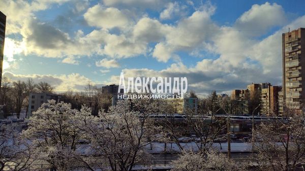 Продам двухкомнатную (2-комн.) квартиру, Ленинский пр-кт, 130/6, Санкт-Петербург г