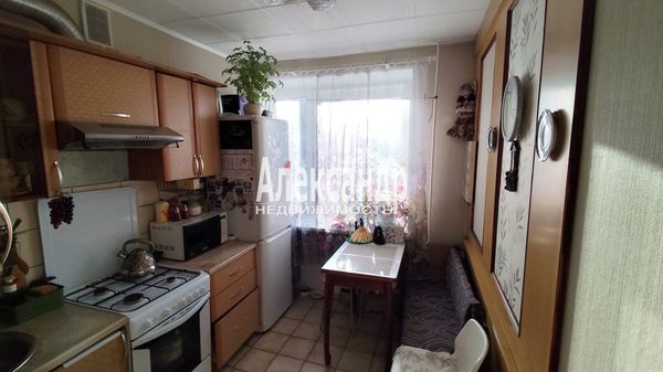 Продам двухкомнатную (2-комн.) квартиру, Ленинский пр-кт, 130/6, Санкт-Петербург г