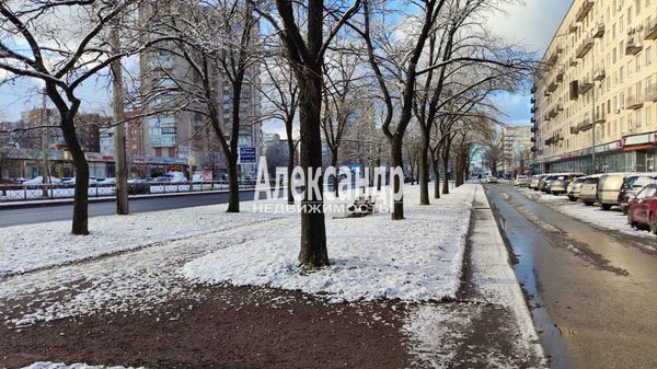 Продам двухкомнатную (2-комн.) квартиру, Ленинский пр-кт, 130/6, Санкт-Петербург г