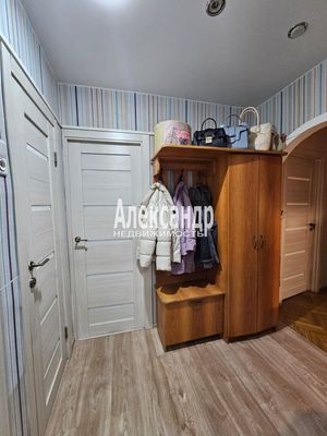 Продам двухкомнатную (2-комн.) квартиру, Ленинский пр-кт, 130/6, Санкт-Петербург г