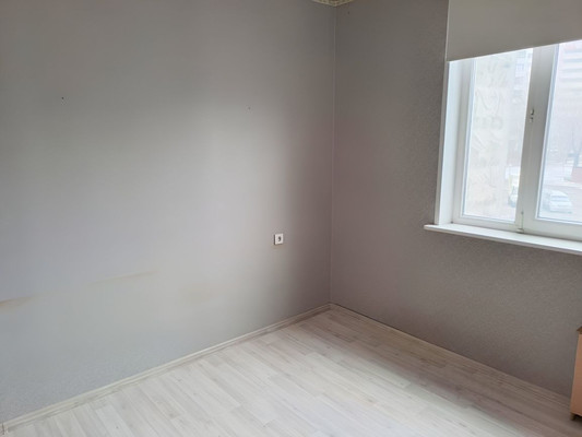 Продам трехкомнатную (3-комн.) квартиру, Нагатинский б-р, 6, Москва г