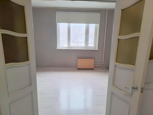 Продам трехкомнатную (3-комн.) квартиру, Нагатинский б-р, 6, Москва г