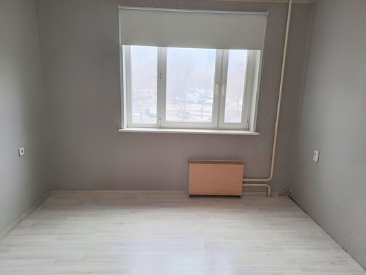 Продам трехкомнатную (3-комн.) квартиру, Нагатинский б-р, 6, Москва г