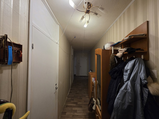 Продам трехкомнатную (3-комн.) квартиру, Пионерская ул, 4, Костомукша г