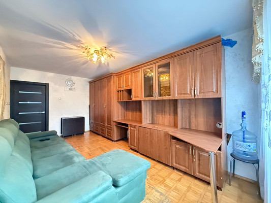 Продам двухкомнатную (2-комн.) квартиру, Ашурова ул, 24, Нальчик г