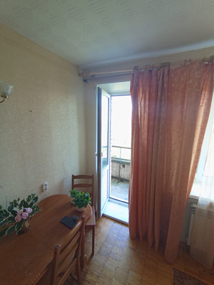 Продам двухкомнатную (2-комн.) квартиру, Молодежная ул, 39, Сосновый Бор г