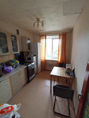 Продам двухкомнатную (2-комн.) квартиру, Молодежная ул, 39, Сосновый Бор г