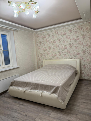 Продам двухкомнатную (2-комн.) квартиру, Большая Очаковская ул, 44к1, Москва г