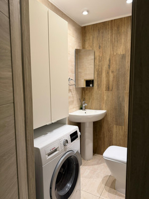 Продам двухкомнатную (2-комн.) квартиру, Большая Очаковская ул, 44к1, Москва г