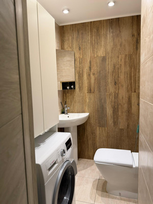 Продам двухкомнатную (2-комн.) квартиру, Большая Очаковская ул, 44к1, Москва г